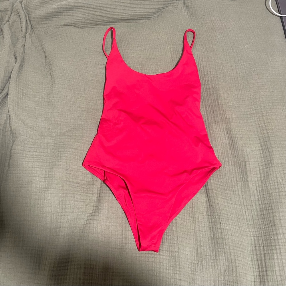 LACAUSA riviera one piece swimsuit in cherry